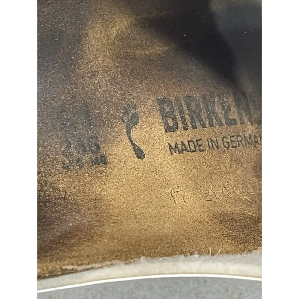 Birkenstock product pair